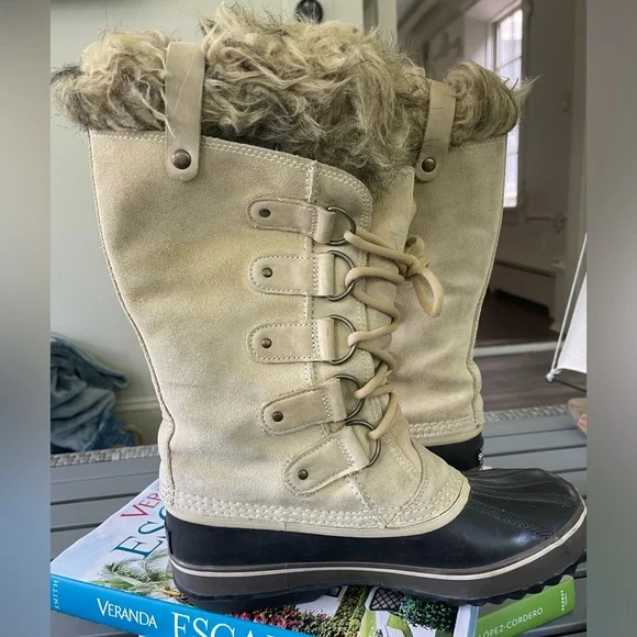 Sorel Boot Size 10 - Picture 5 of 9